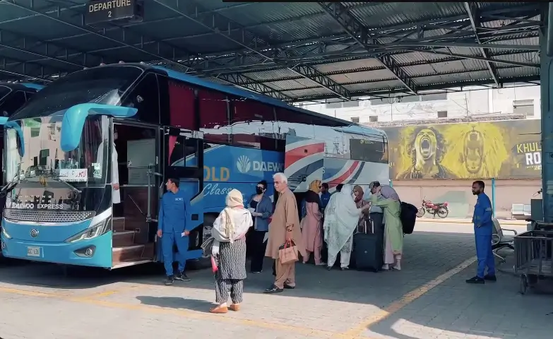 daewoo gold class bus